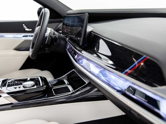 BMW Serie 7 740d xdrive 220 kw (299 cv)