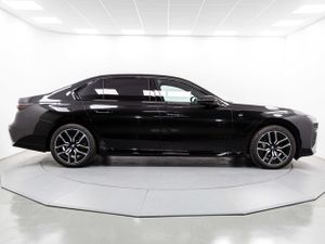 BMW Serie 7 740d xdrive 220 kw (299 cv)  2023 Diésel - Foto 23