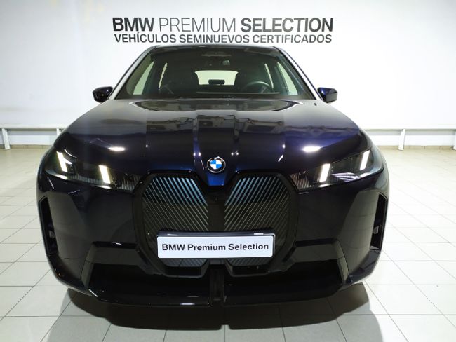 BMW iX xdrive45 300 kw (408 cv)