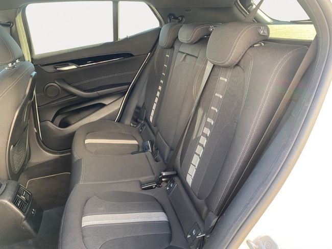 BMW X2 sdrive18d business 110 kw (150 cv)