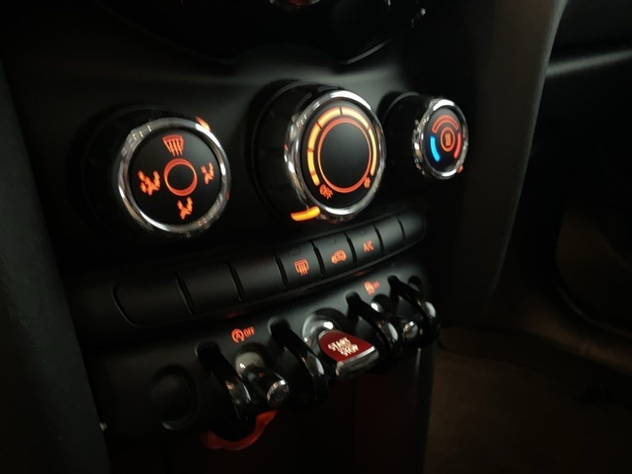 MINI Cooper one 75 kw (102 cv)   - Foto 14