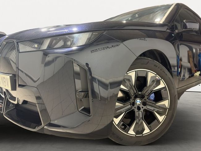 BMW iX xdrive60 400 kw (544 cv)