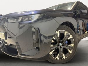 BMW iX xdrive60 400 kw (544 cv)   - Foto 11