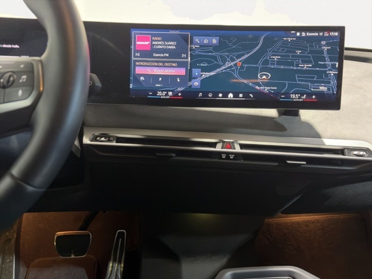 BMW iX xdrive60 400 kw (544 cv)   - Foto 14