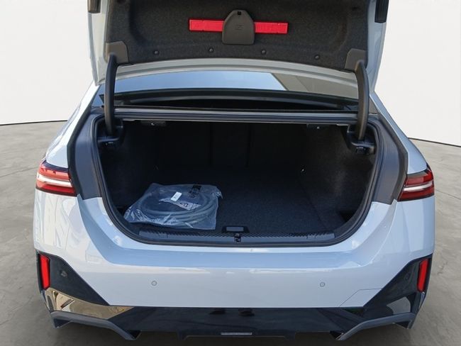 BMW i5 edrive40 250 kw (340 cv)