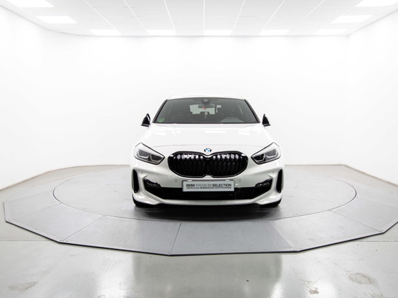 BMW Serie 1 118d business 110 kw (150 cv)  2023 Diésel - Foto 3