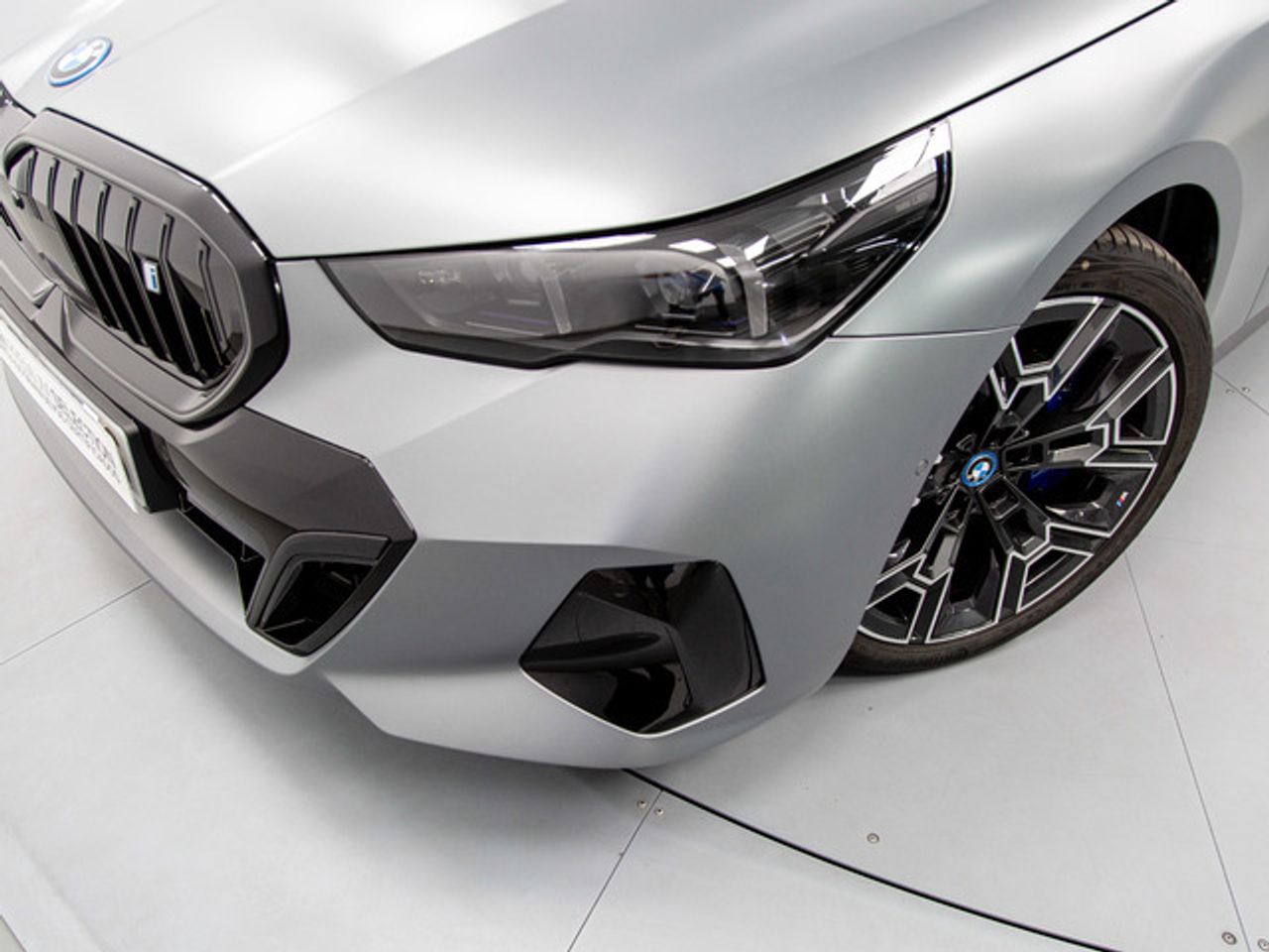BMW i5 edrive40 touring 250 kw (340 cv)  2024 Eléctrico - Foto 7