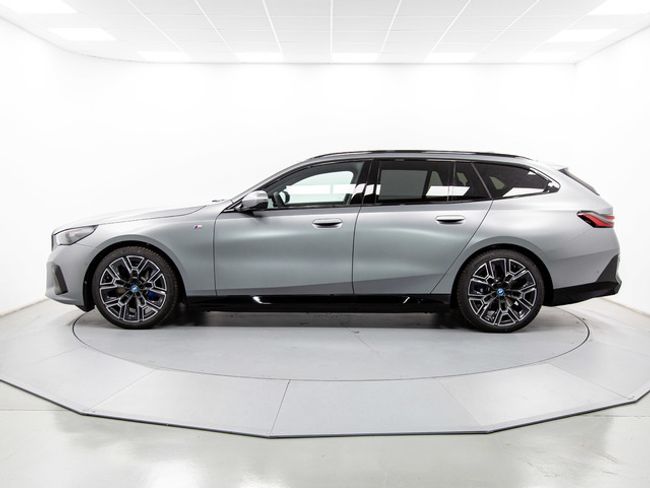 BMW i5 edrive40 touring 250 kw (340 cv)