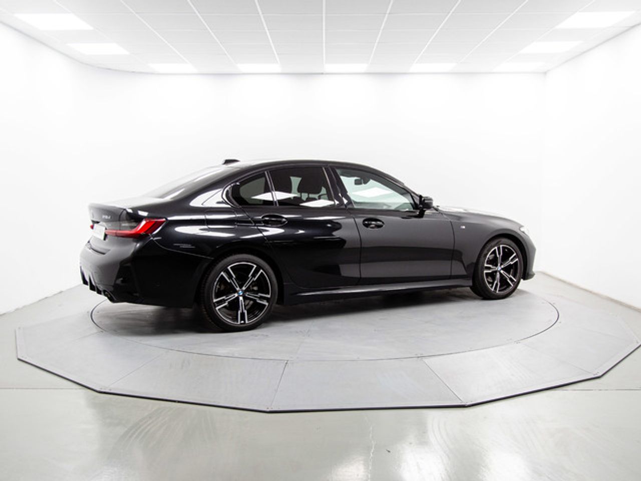 BMW Serie 3 318d 110 kw (150 cv)  2024 Diésel - Foto 12