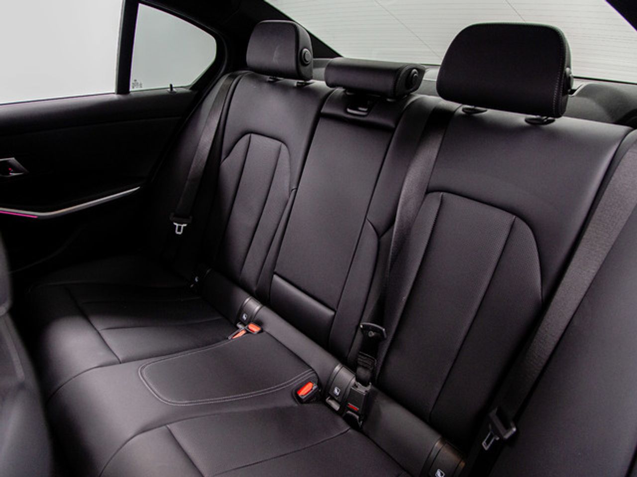 BMW Serie 3 320d 140 kw (190 cv)  2025 Diésel - Foto 10