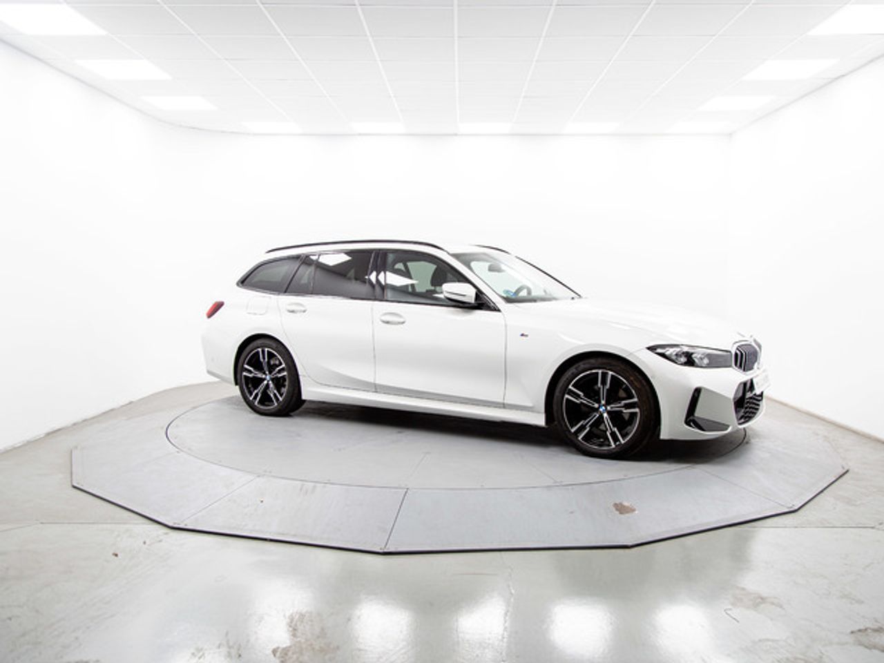 BMW Serie 3 320d touring 140 kw (190 cv)  2025 Diésel - Foto 14