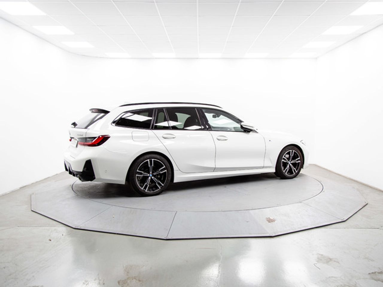 BMW Serie 3 320d touring 140 kw (190 cv)  2025 Diésel - Foto 12