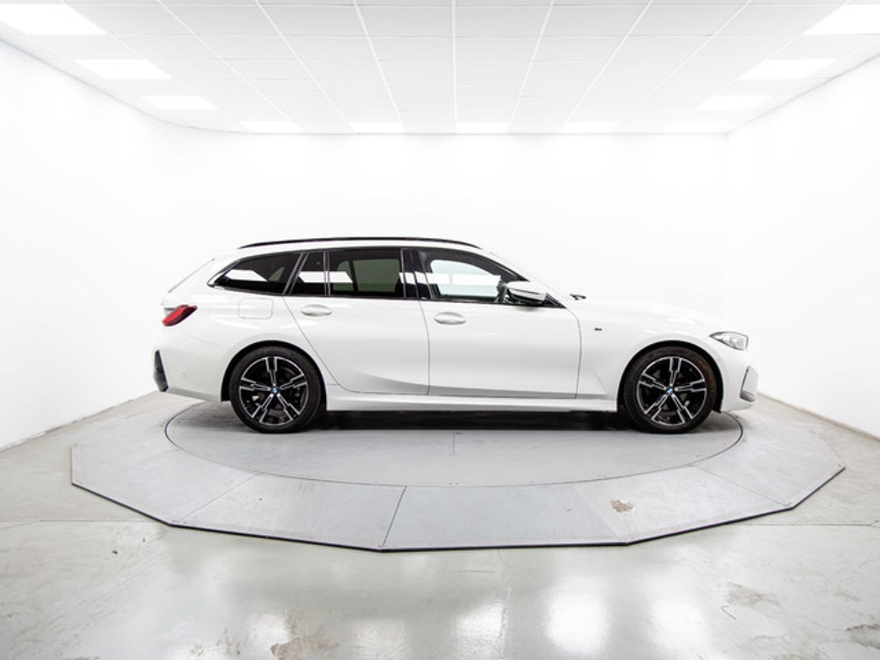 BMW Serie 3 320d touring 140 kw (190 cv)  2025 Diésel - Foto 13