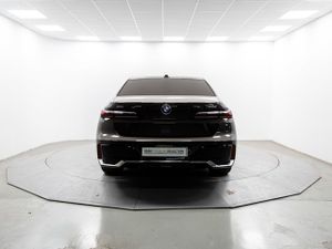 BMW Serie 7 740d xdrive 220 kw (299 cv)  2025 Diésel - Foto 9
