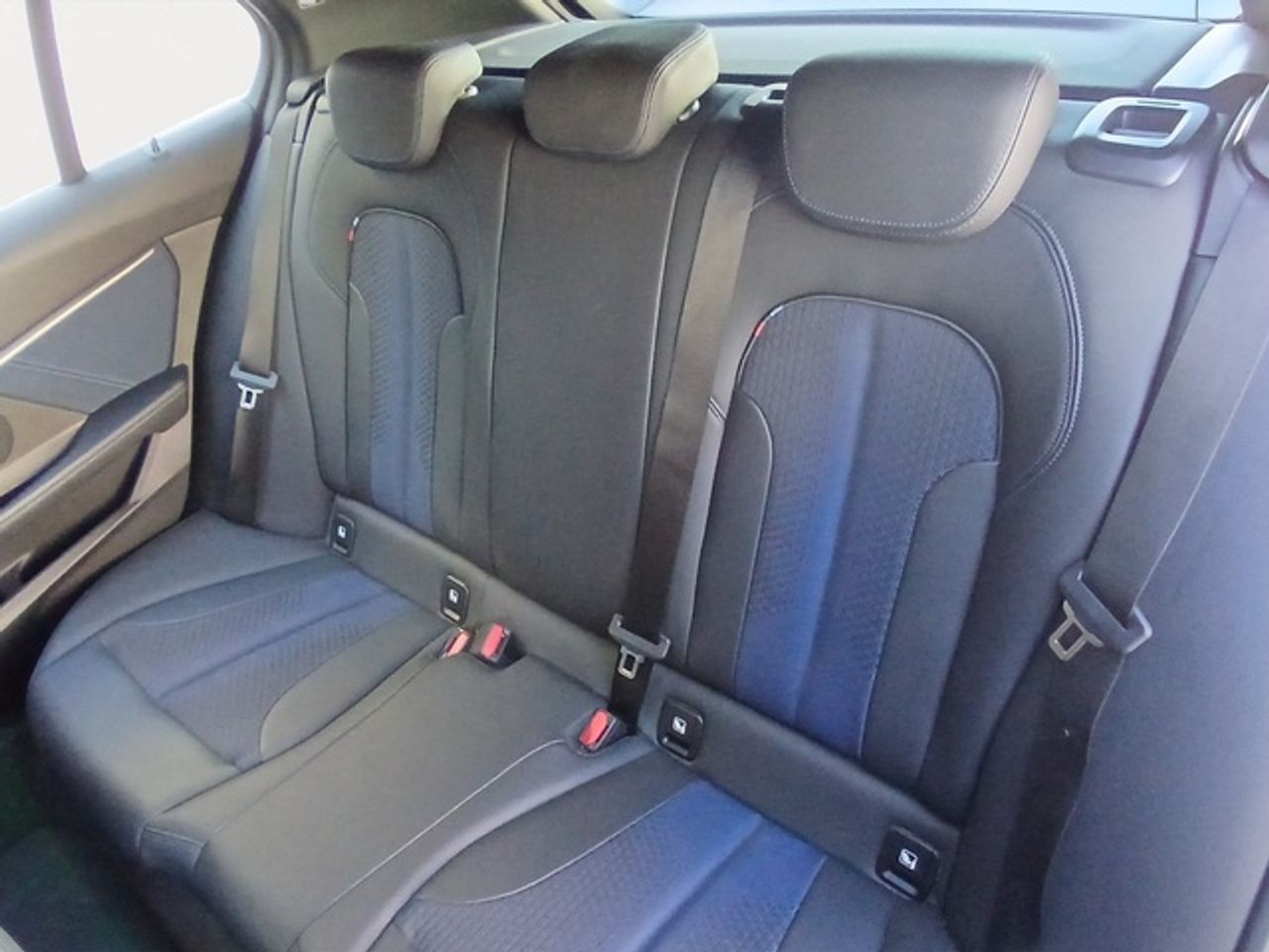 BMW Serie 1 118d 110 kw (150 cv)  2020 Diésel - Foto 10