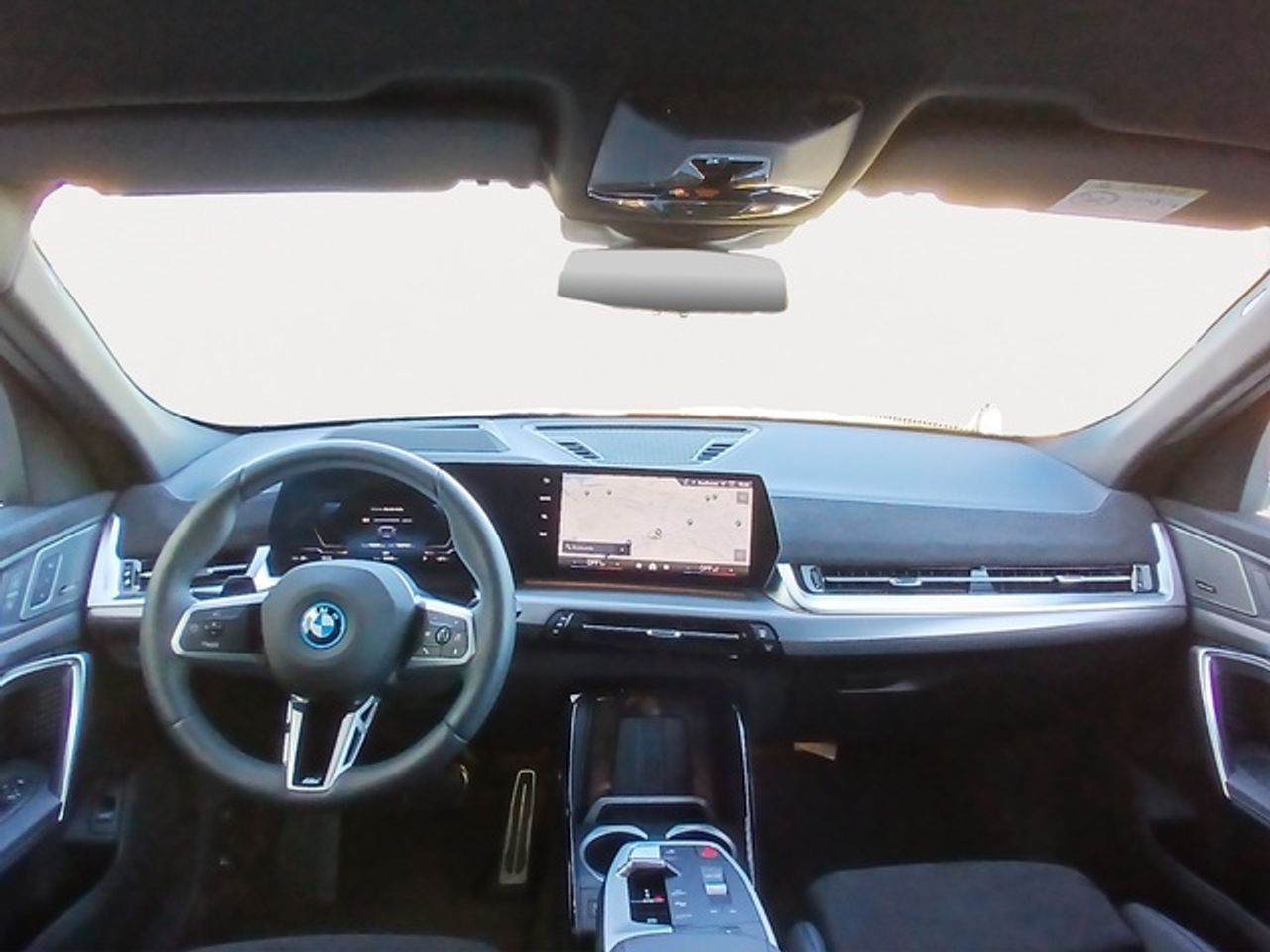 BMW iX2 edrive20 150 kw (204 cv)  2025 Eléctrico - Foto 8
