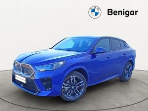 BMW iX2 edrive20 150 kw (204 cv)  2025 Eléctrico - Foto 2