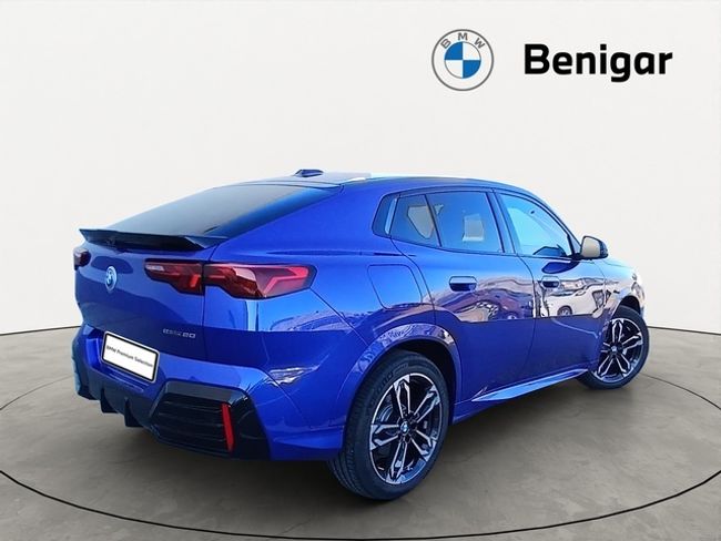 BMW iX2 edrive20 150 kw (204 cv)