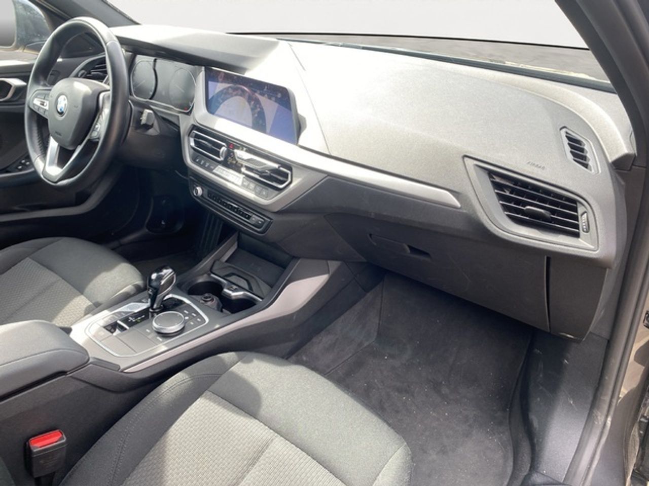 BMW Serie 1 116d business 85 kw (116 cv)  2021 Diésel - Foto 9