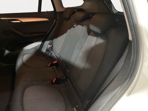 BMW X1 sdrive18d 110 kw (150 cv)  2018 Diésel - Foto 17