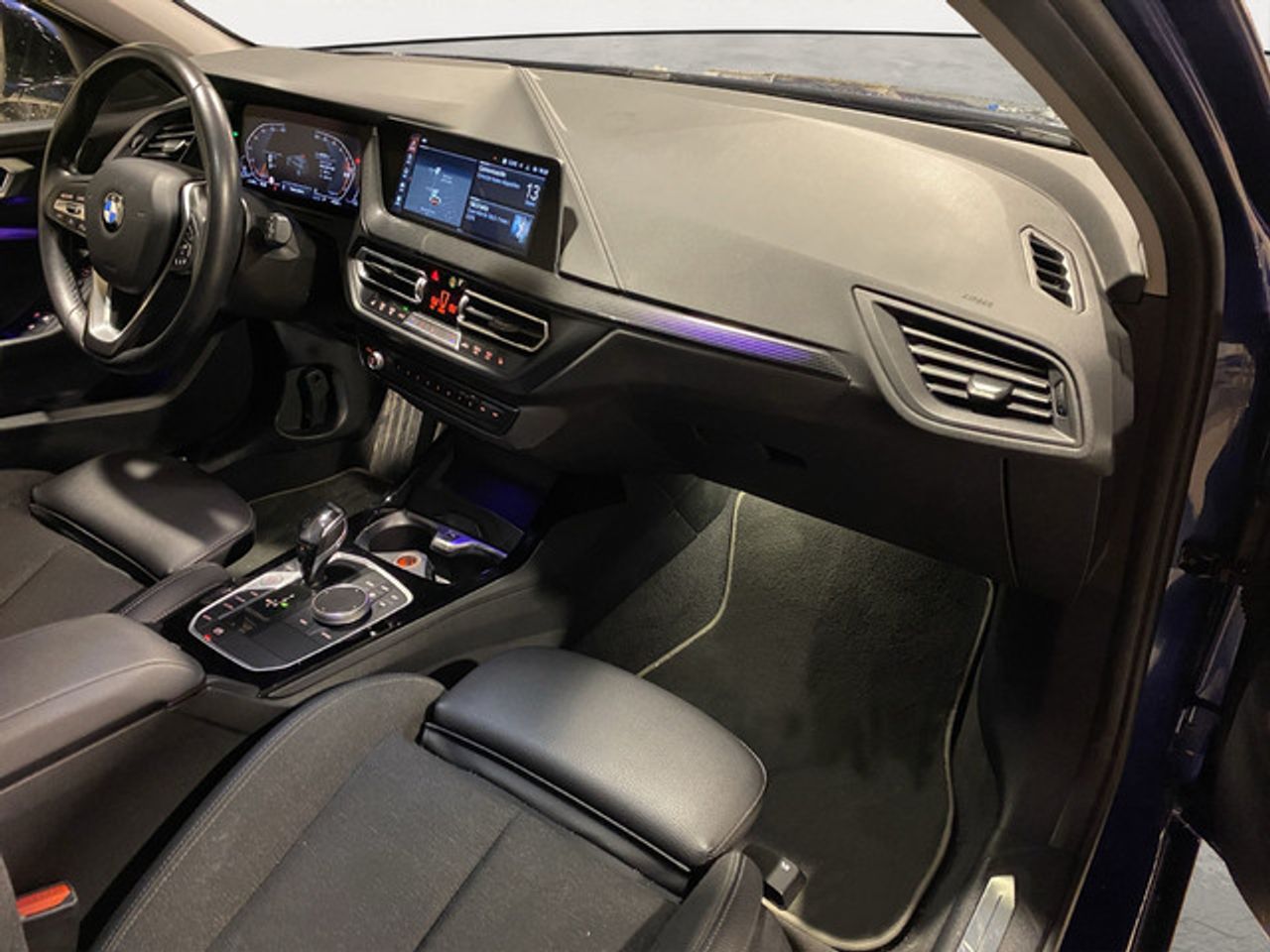 BMW Serie 1 118d business 110 kw (150 cv)  2022 Diésel - Foto 9