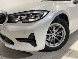 BMW Serie 3 320d 140 kw (190 cv)  2022 Diésel - Foto 11