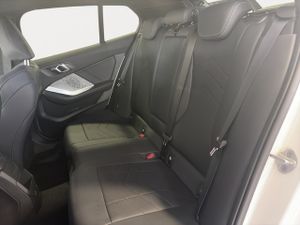 BMW Serie 1 118d 110 kw (150 cv)  2025 Diésel - Foto 17