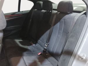 BMW Serie 5 520d 140 kw (190 cv)  2022 Diésel - Foto 17