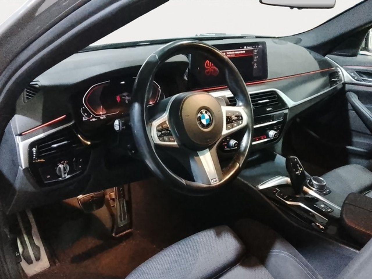 BMW Serie 5 520d 140 kw (190 cv)  2022 Diésel - Foto 12