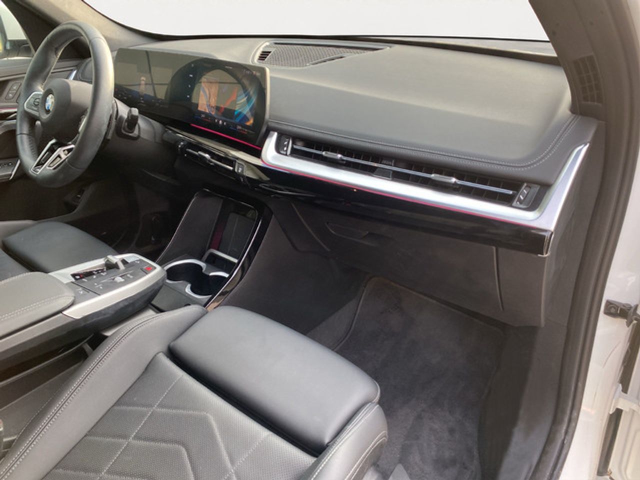 BMW X1 sdrive18d 110 kw (150 cv)  2025 Diésel - Foto 9