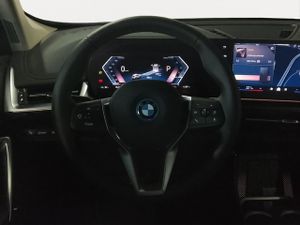 BMW iX1 xdrive30 230 kw (313 cv)  2025 Eléctrico - Foto 23