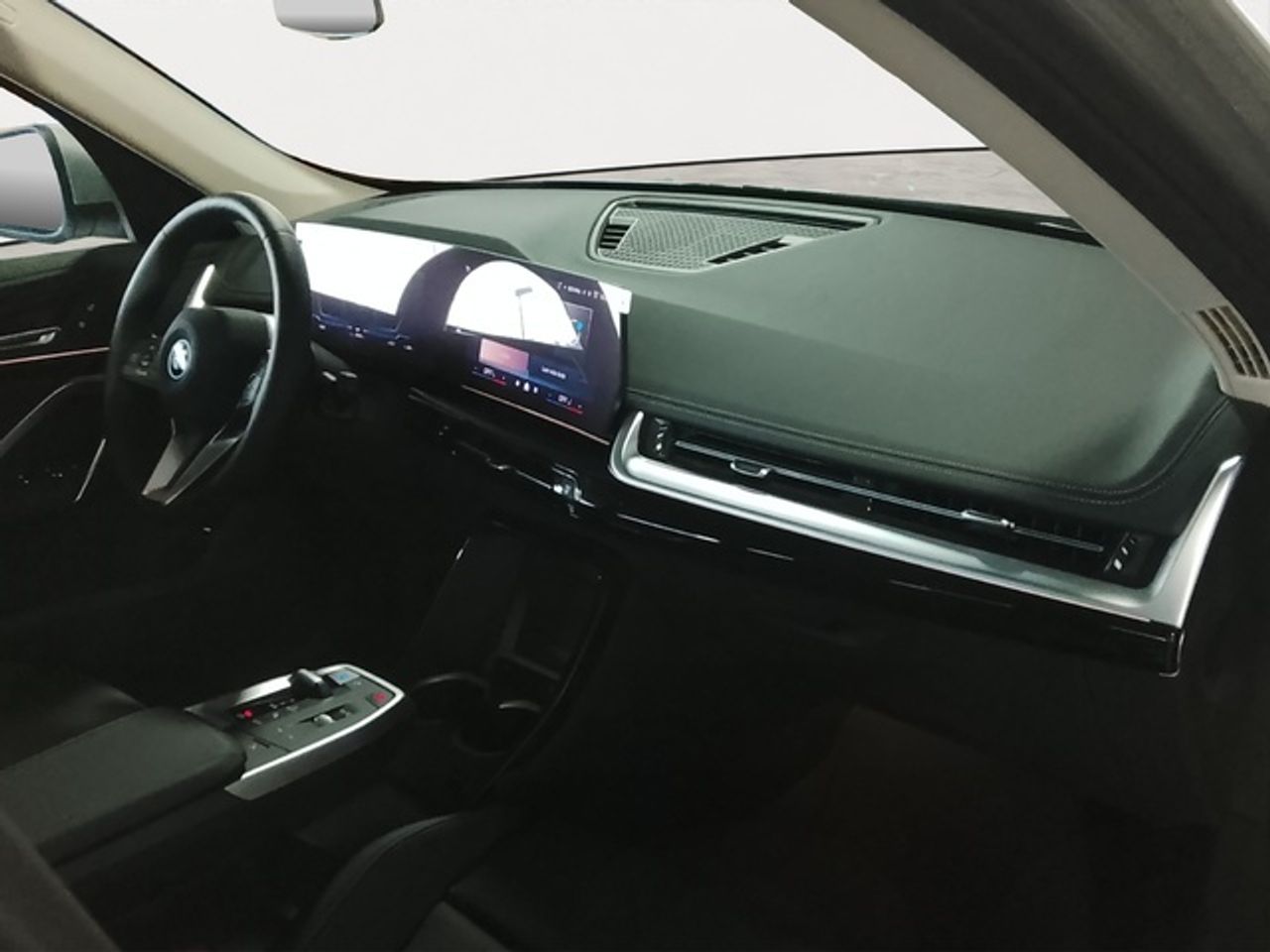 BMW iX1 xdrive30 230 kw (313 cv)  2025 Eléctrico - Foto 9