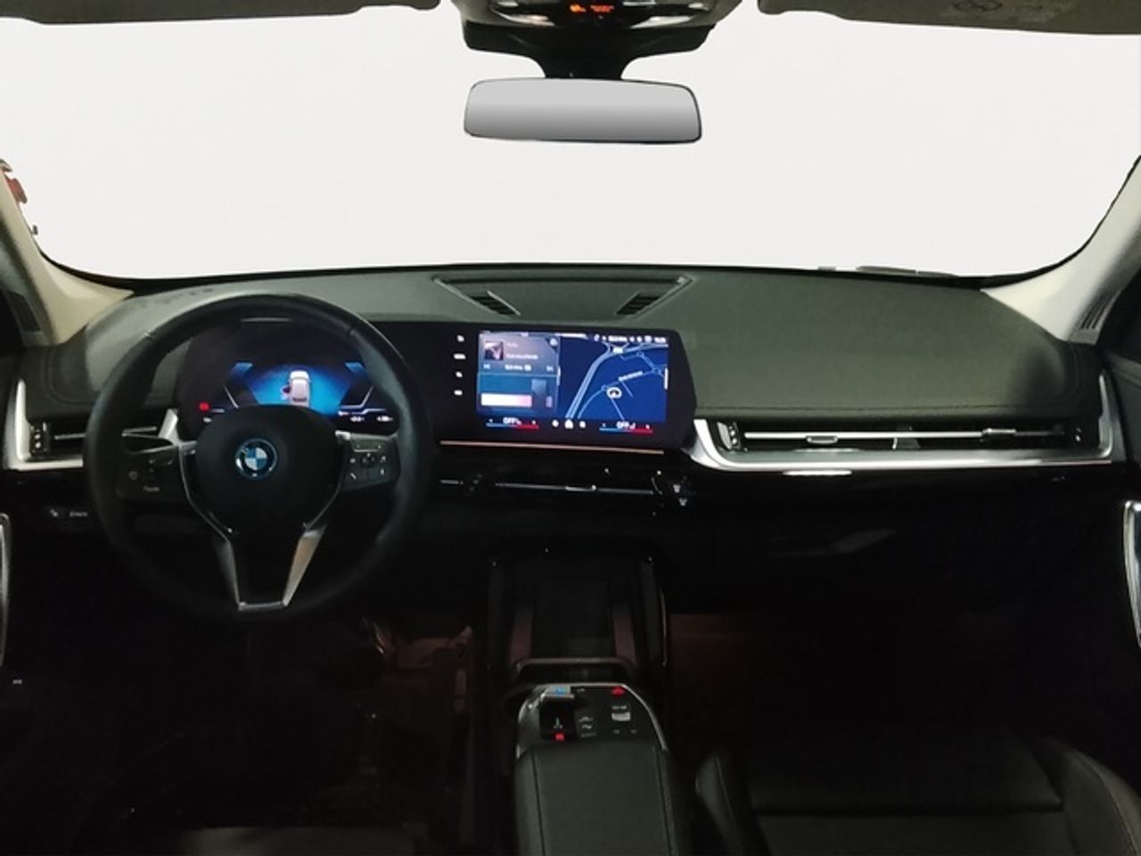 BMW iX1 xdrive30 230 kw (313 cv)  2025 Eléctrico - Foto 8
