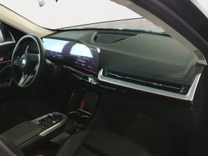BMW iX1 xdrive30 230 kw (313 cv)  2025 Eléctrico - Foto 15