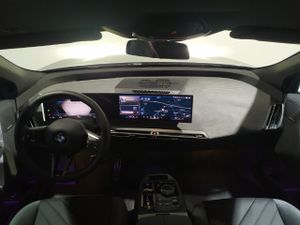 BMW iX xdrive45 300 kw (408 cv)  2025 Eléctrico - Foto 13