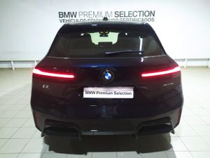 BMW iX xdrive45 300 kw (408 cv)  2025 Eléctrico - Foto 9