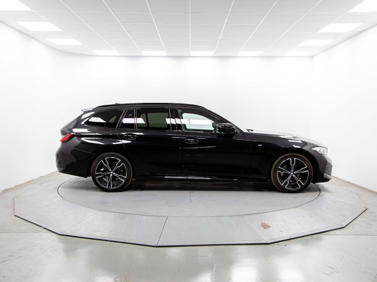 BMW Serie 3 320d touring 140 kw (190 cv)  2025 Diésel - Foto 13