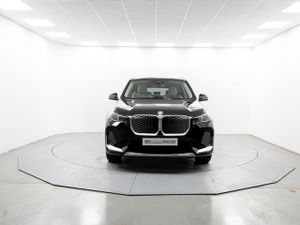 BMW iX1 edrive20 150 kw (204 cv)  2025 Eléctrico - Foto 3