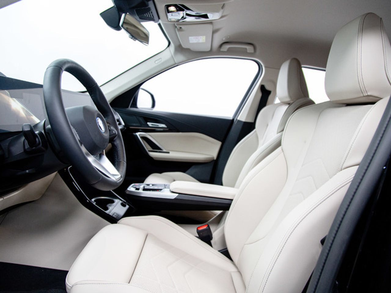 BMW iX1 edrive20 150 kw (204 cv)  2025 Eléctrico - Foto 15