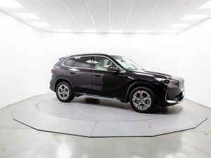 BMW iX1 edrive20 150 kw (204 cv)  2025 Eléctrico - Foto 25