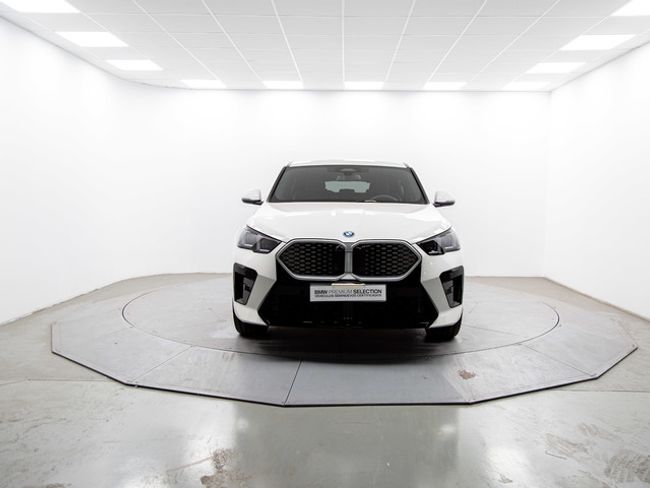 BMW iX2 edrive20 150 kw (204 cv)