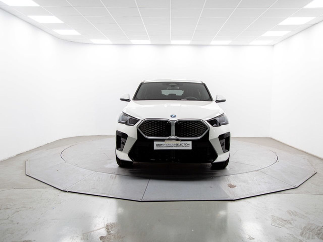 BMW iX2 edrive20 150 kw (204 cv)  2026 Eléctrico - Foto 3
