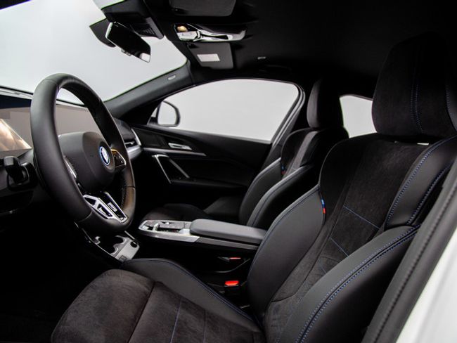 BMW iX2 edrive20 150 kw (204 cv)