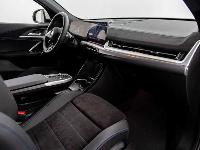 BMW iX2 edrive20 150 kw (204 cv)