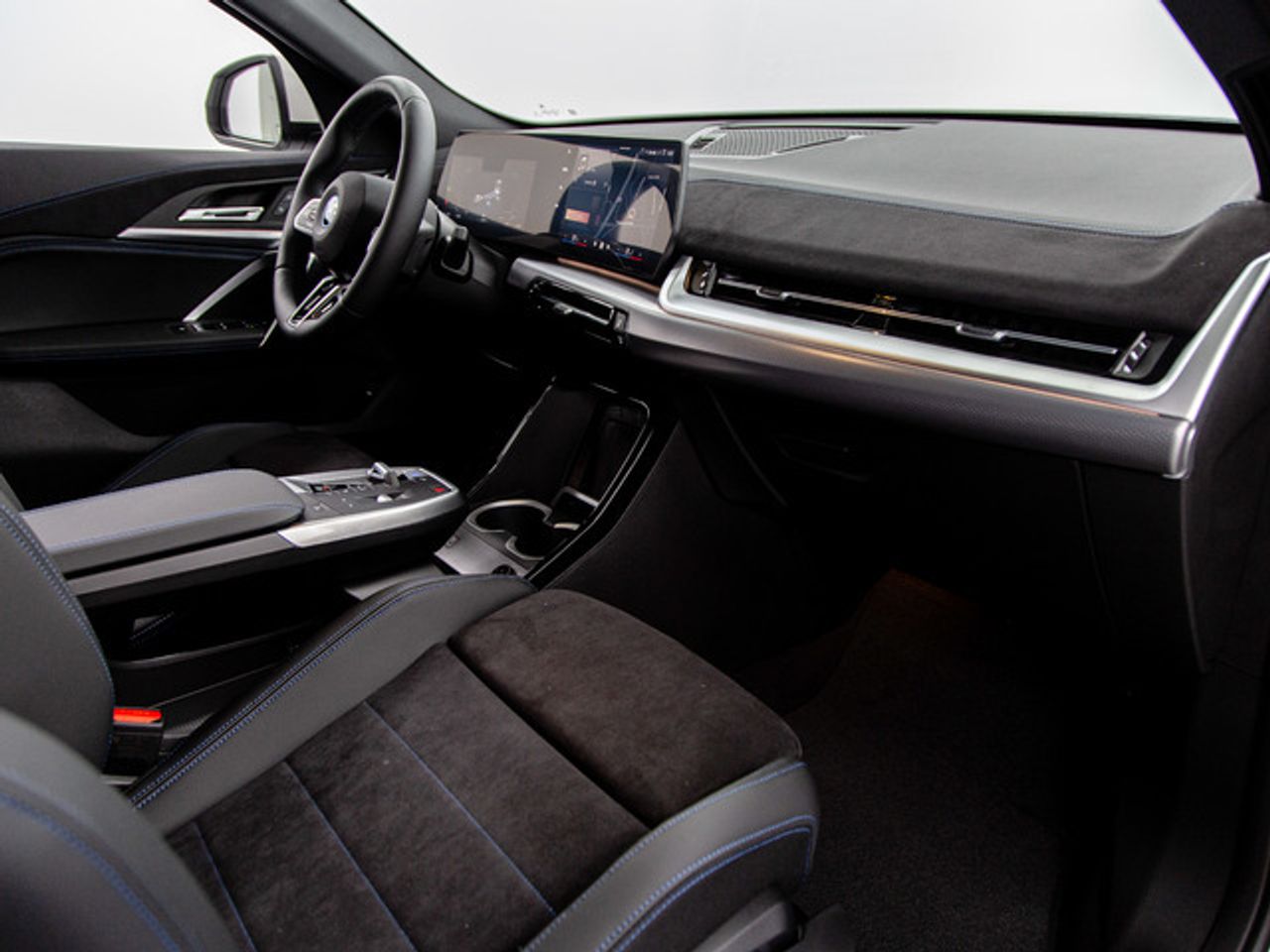 BMW iX2 edrive20 150 kw (204 cv)  2026 Eléctrico - Foto 9