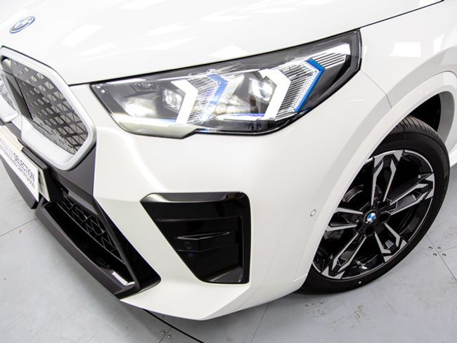BMW iX2 edrive20 150 kw (204 cv)