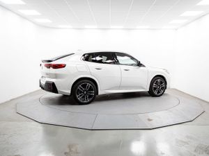 BMW iX2 edrive20 150 kw (204 cv)  2026 Eléctrico - Foto 21