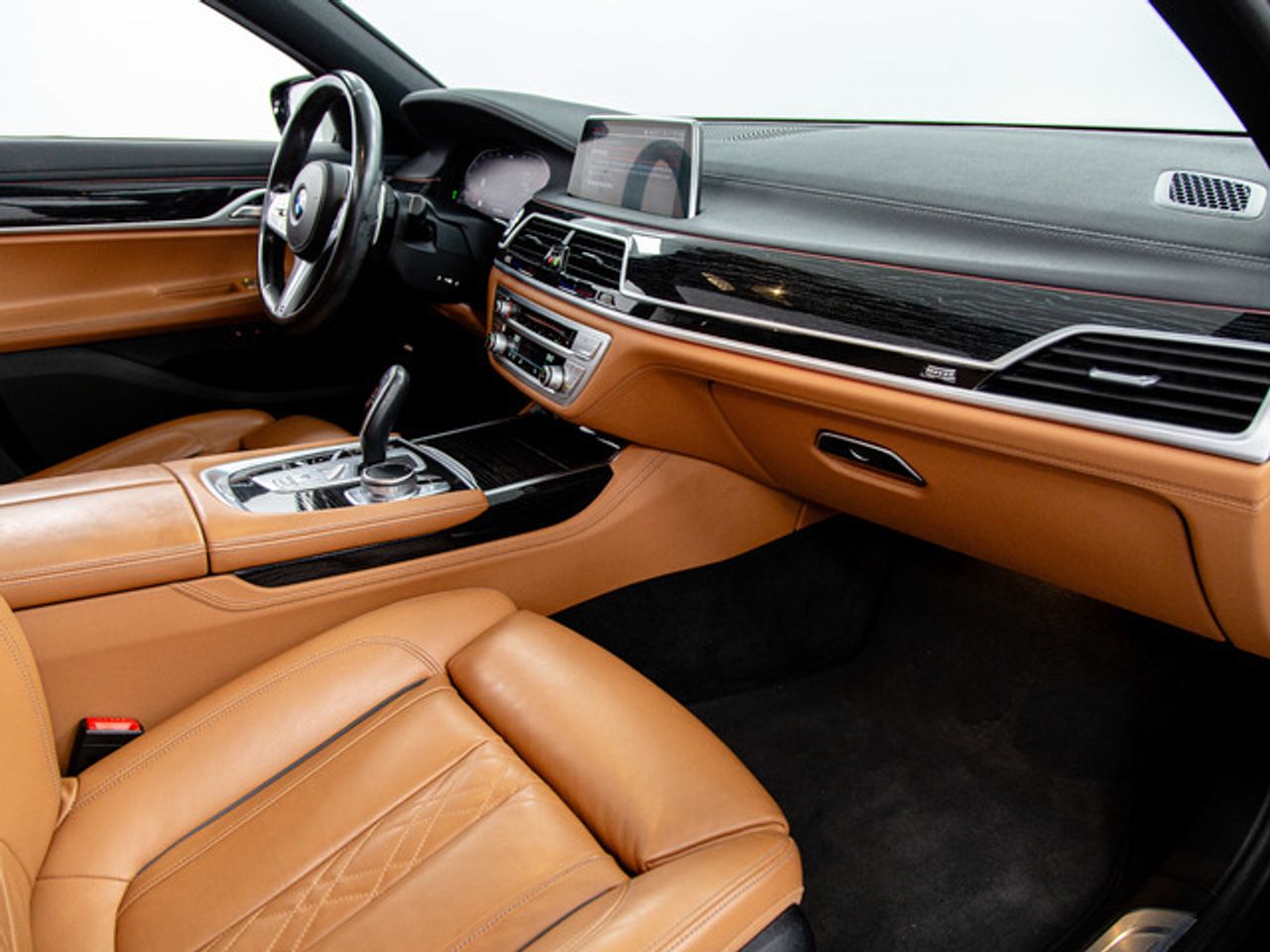 BMW Serie 7 730d xdrive 210 kw (286 cv)  2022 Diésel - Foto 9
