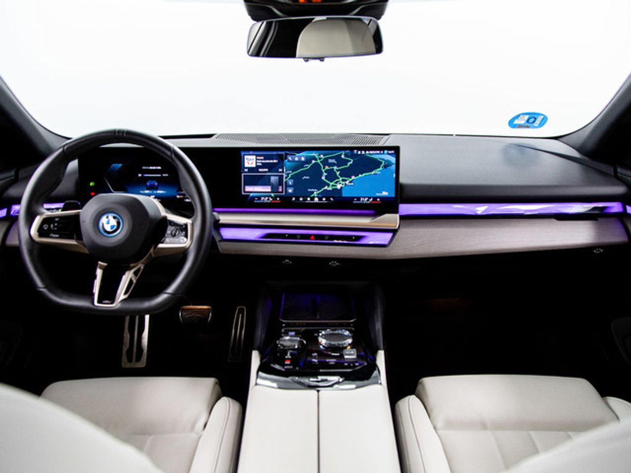 BMW i5 edrive40 250 kw (340 cv)  2024 Eléctrico - Foto 8
