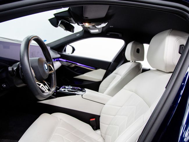 BMW i5 edrive40 250 kw (340 cv)